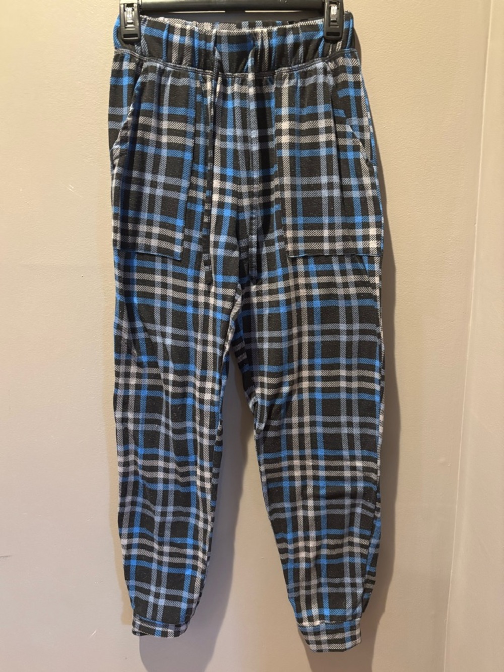 Men’s Cuddl Duds Blue and Gray Plaid Pajama Pants